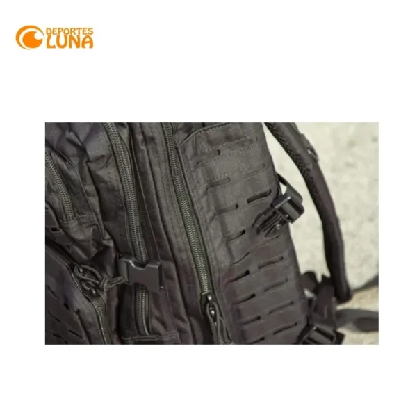 mochila us assault large laser cut negra 3