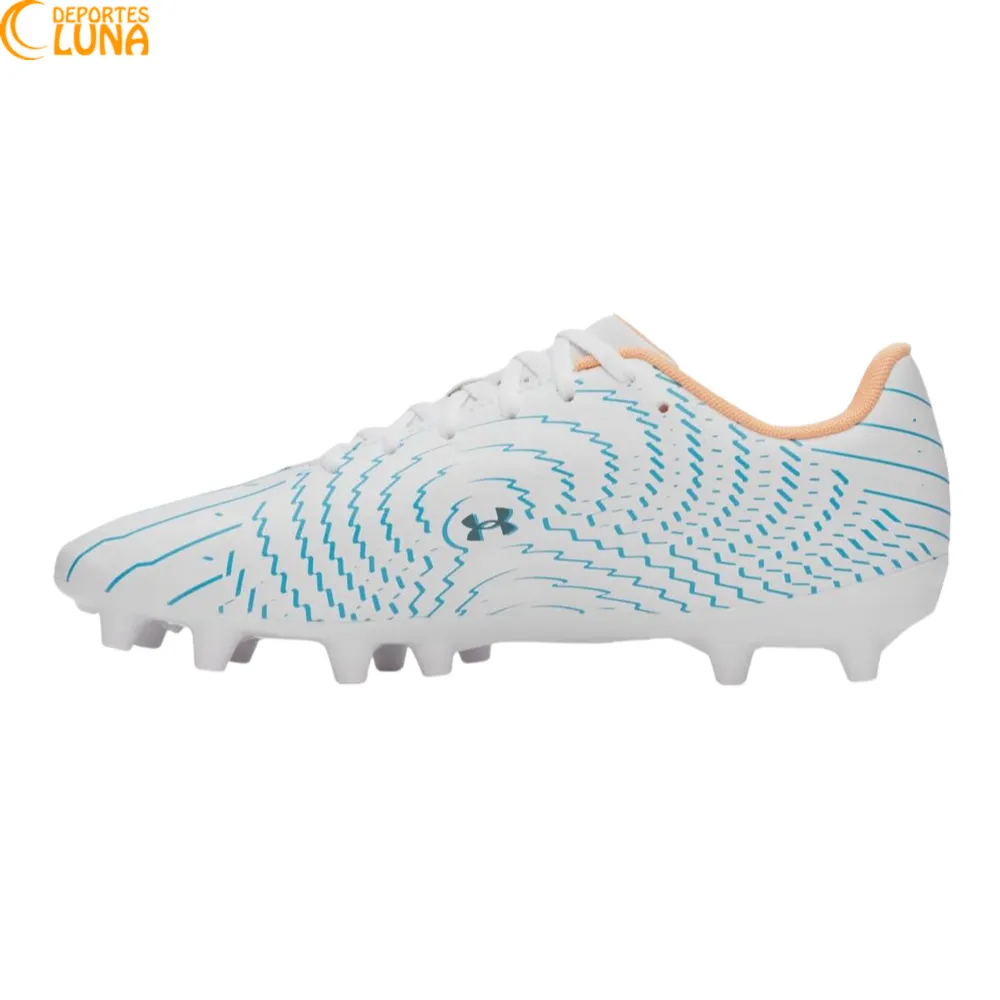 Shadow Club 4 FG 6006232-101 Under Armour Shadow Club 4 FG 6006232-101 blancas y azules para césped natural con gran tracción, control y ligereza.