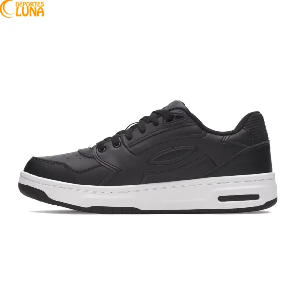 Zapatillas Under Armour Flex 6007037-001 negras vista lateral interior con logotipo Under Armour